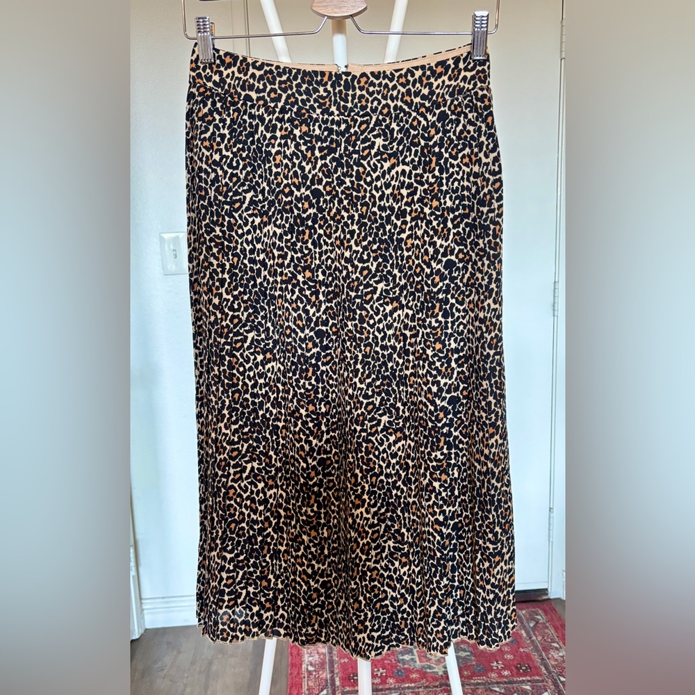 2for40 J Crew Leopard Print Pleated Mid Skirt Size 2